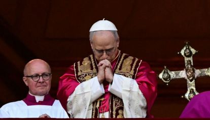 El cardenal estadounidense Robert Francis Prevost Martínez ha sido elegido como flamante Sumo Pontífice en el Cónclave para suceder a Francisco.
