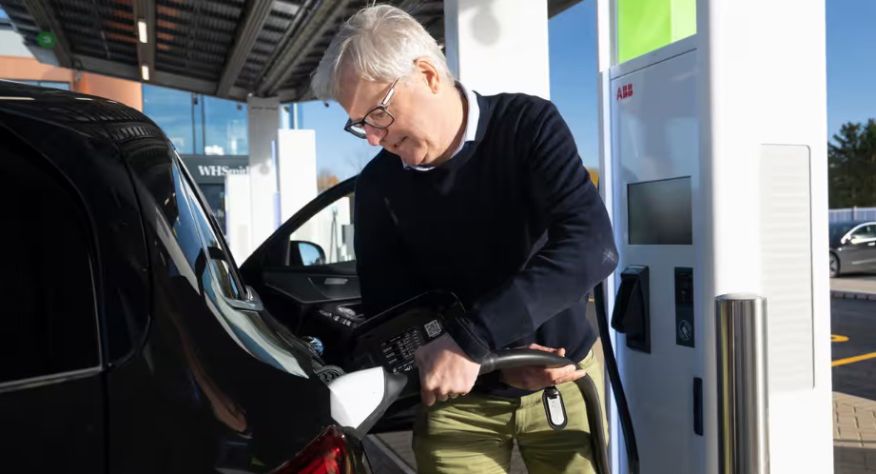 ABB participa de la primera Cumbre de Estaciones de Servicio