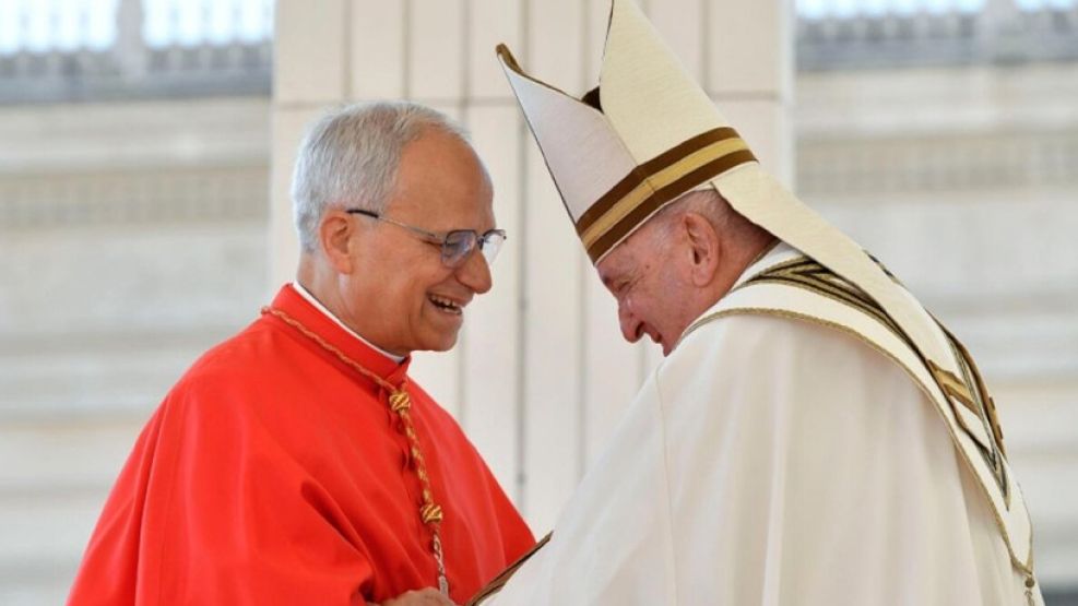 Prevost junto al Papa Francisco