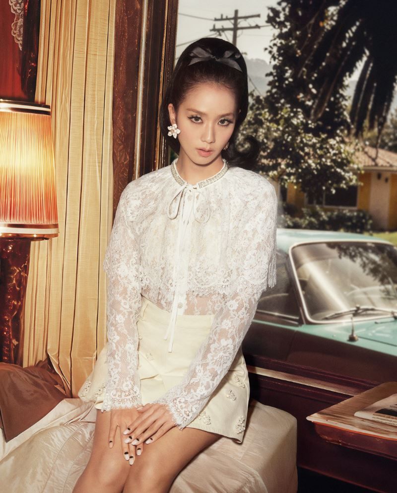 Jisoo para Self-Portrait 2025 