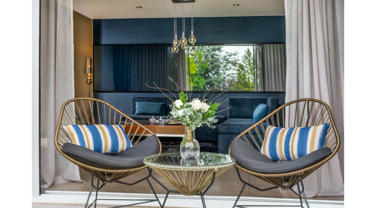 HOUSE TOUR
