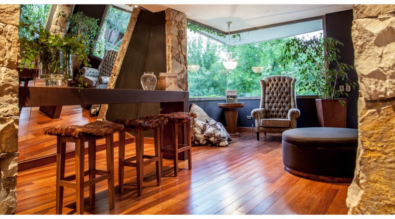 HOUSE TOUR