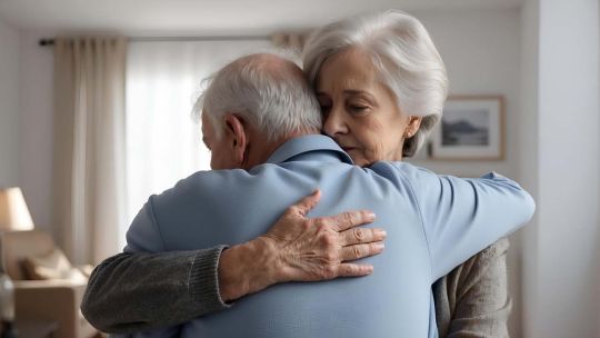 Expertos recomiendan cómo abordar el cuidado de los mayores con deterioro cognitivo