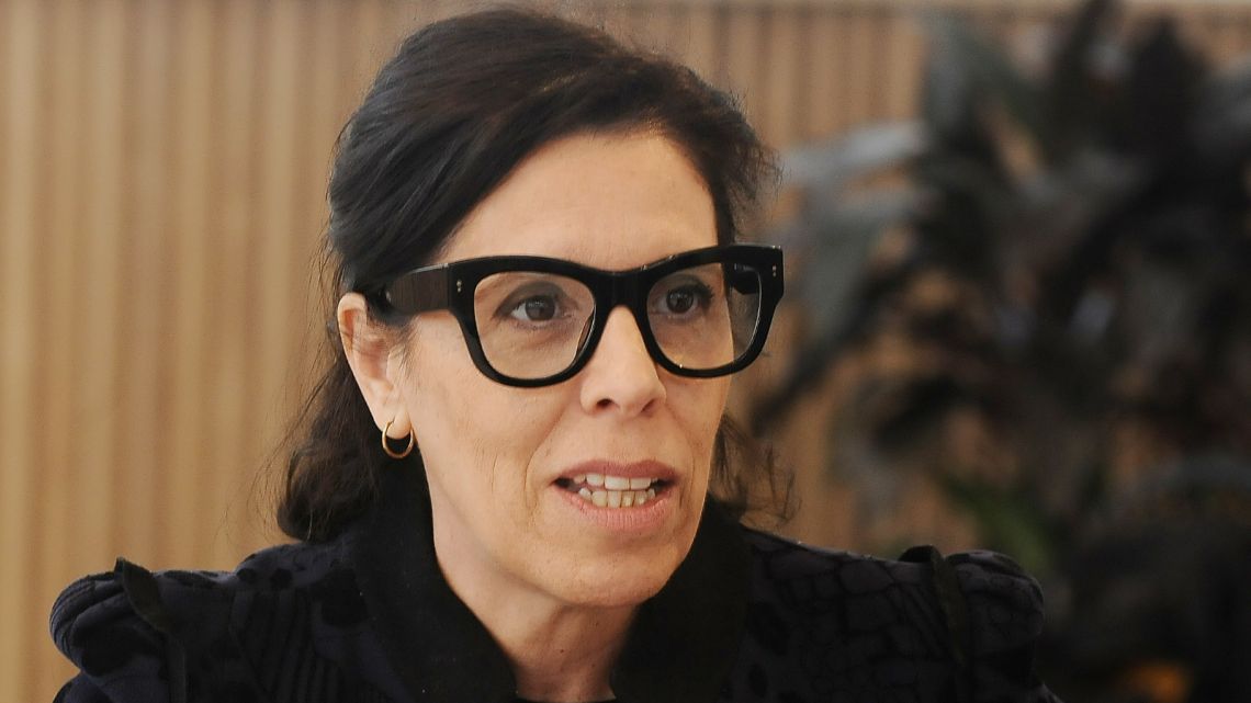 Laura Alonso cuestionó la “Oficina de Respuesta Oficial” y estalló la ...