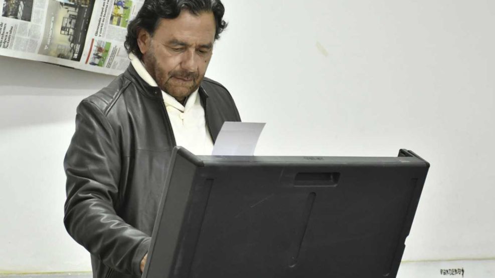En Salta, el oficialismo ganó la mayor cantidad de bancas, pero La Libertad Avanza sorprendió y se impuso en la Capital