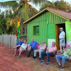 Tucunaré amarelo, la especie que predomina en el Guaporé. Toma muy bien señuelos y moscas, dando una pelea intensa y feroz.