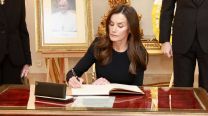 Reina Letizia: análisis de su cambio de firma y lo que revela sobre ella