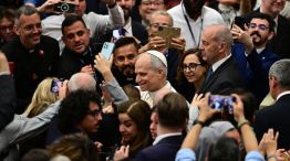 El papa León XIV recibió a la prensa en el Vaticano y pidió la liberación de periodistas detenidos