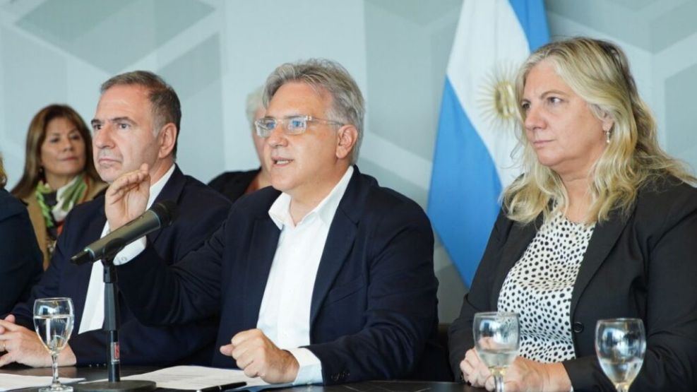 Llaryora celebró las Pruebas Aprender