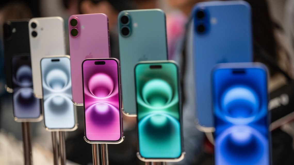 Apple’s iPhone 16 costs more than US$2,000 in Argentina.