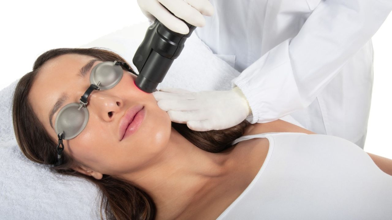 Así se desarrolla la tecnología láser en medicina para el cuidado de la piel. | Foto:Tecnoimagen