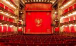 "La Revista del Cervantes" el espectáculo con 52 artistas en escena que homenajea al género porteño por excelencia