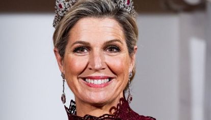 La reina de Países Bajos participó de una importante cena, y se alejó de las reglas de la realeza. 