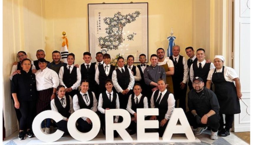 Luis Achucarro, Chef y emprendedor: La pasión por la gastronomía y la representación cultural
