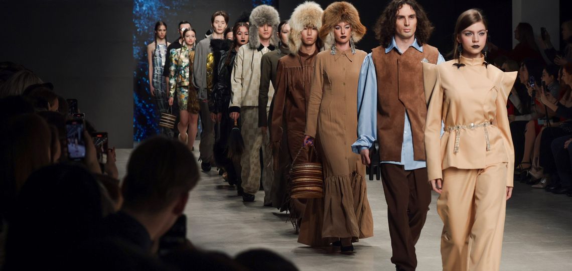 Qué dejó Moscú Fashion Week: 2000 looks, diversidad y una revalorización de las raíces rusas