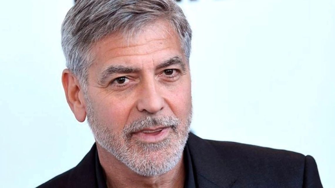 Fue estafada con inteligencia artificial por un falso George Clooney y perdió más de 15 mil dólares