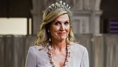 La Reina de Países Bajos lució canchera y elegante en dos de sus actividades protocolares, con el mismo conjunto. 