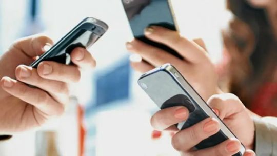 Importación de celulares: “La tecnología no se puede arancelar, tiene que ser algo que nos iguale a todos en oportunidades”