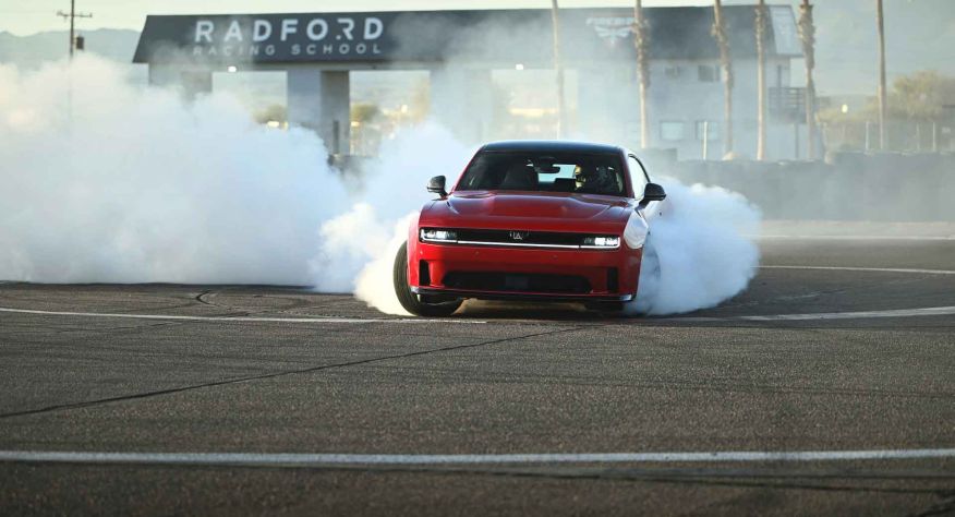 Manejamos el primer Dodge Charger 100 % eléctrico