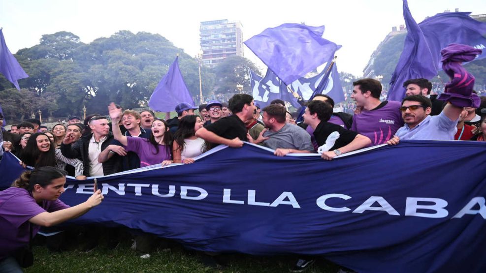 Adorni cierre de campaña 20250514