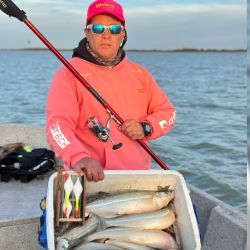 Es clave llamar al club antes de viajar en caso de lluvia, el camino se pone muy complicado y la idea es cuidarlo. Si llueve, el club no abre.