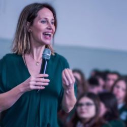 “LA EDUCACION Y EL FUTURO DEL PAIS”. | Foto:CEDOC