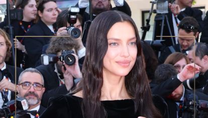 El Festival de Cannes 2025 implementó un nuevo código de vestimenta que prohíbe transparencias y vestidos con volumen excesivo en la alfombra roja. La medida generó controversia entre celebridades y expertos de la moda, que acusan al festival de imponer límites a la expresión individual. ¿Elegancia o censura?
