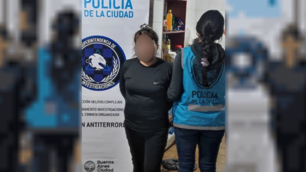 Detuvieron a una mujer peruana en Balvanera por amenaza en APTRA