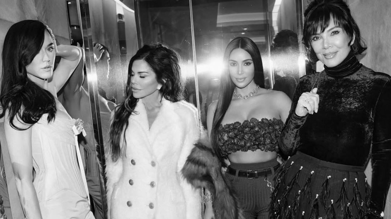 Katy Perry, Lauren Sánchez, Kim Kardashian y Kris Jenner