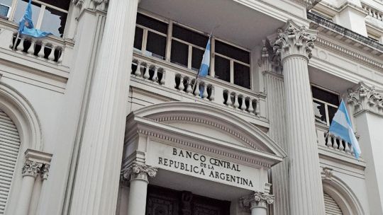 Los desafíos para la estabilidad del modelo económico de Milei