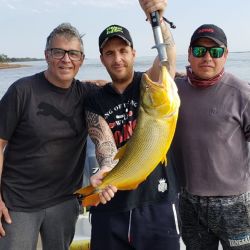 La pesca se realizó con carnada por el agua turbia que impedía los intentos con artificiales.
