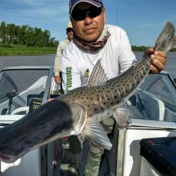 La pesca se realizó con carnada por el agua turbia que impedía los intentos con artificiales.