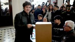 Javier Milei votó en Almagro