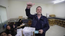 Votó Adorni