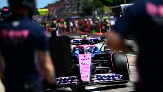 A toda velocidad: el adelantamiento de Colapinto a Esteban Ocon en el GP de Imola