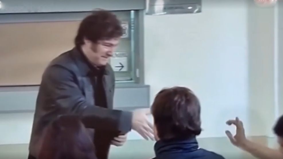 Le rechazaron el saludo a Javier Milei