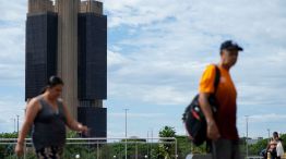 Brazil Real Caps 21% Yearly Rout Despite Central Bank Push