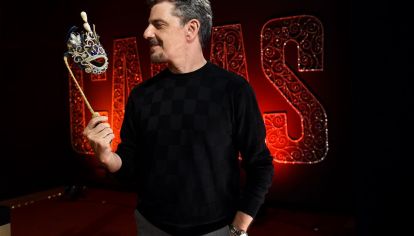 En una charla íntima con Héctor Maugeri en +Caras, el actor habló por primera vez con crudeza sobre su infancia, los problemas de salud que atravesó y el impacto de la sobreprotección materna.
