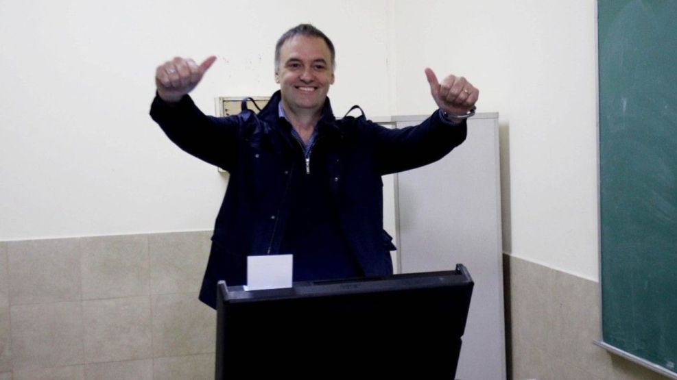 El mercado celebró el triunfo de Adorni y se consolida la agenda reformista