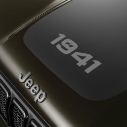 El Renegade tope de gama le rinde homenaje al Jeep Willys.