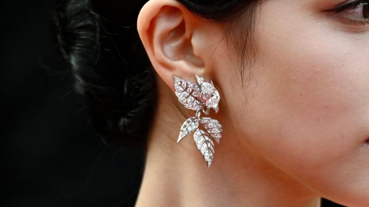 Mina en el Festival de Cannes por Boucheron