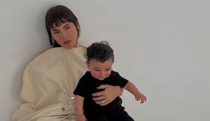 Carolina Gaitán junto a su hijo, Salomón