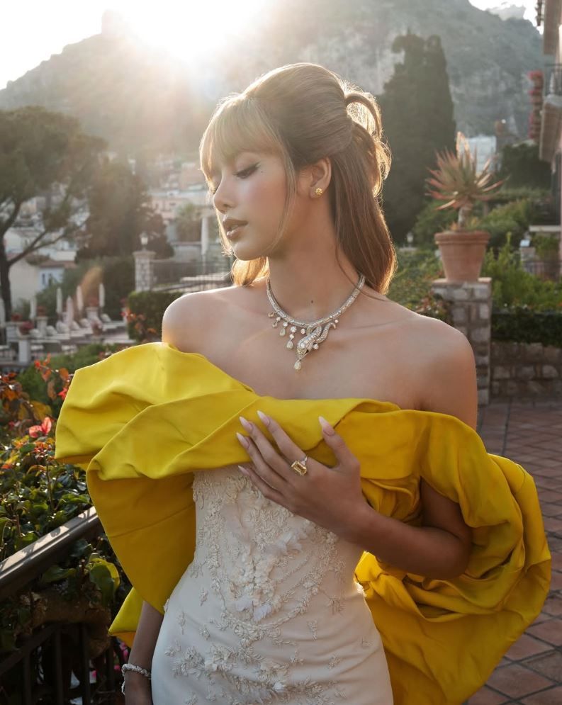 Lisa para Bulgari en Sicilia