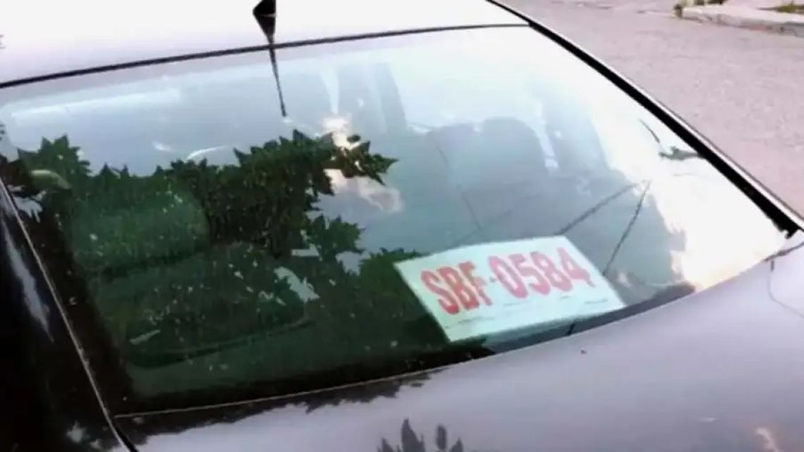 Lack of driving licence plates in Argentina.