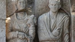 2105_estatuas