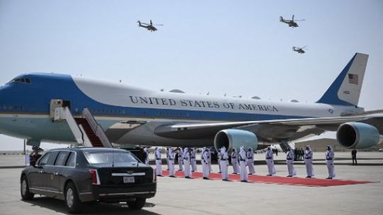 RDC: Trump volverá a viajar en el Boeing 747 que recibió de Qatar pese a las dudas sobre su seguridad