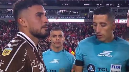 El gesto del capitán de Platense a Yael Falcón Pérez que quedará en la historia del fútbol argentino