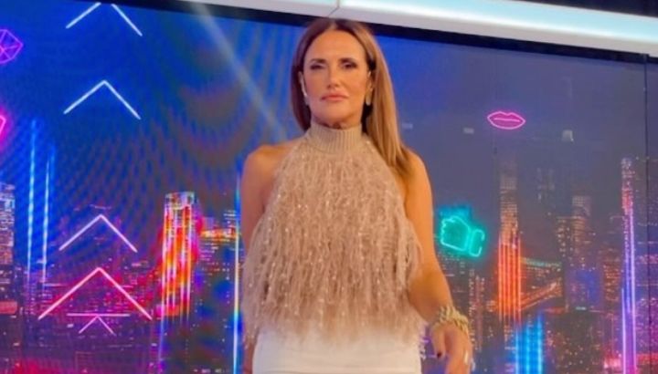 María Fernanda Callejón explotó a los gritos contra la prensa durante un evento con su hija: "Imbéciles"