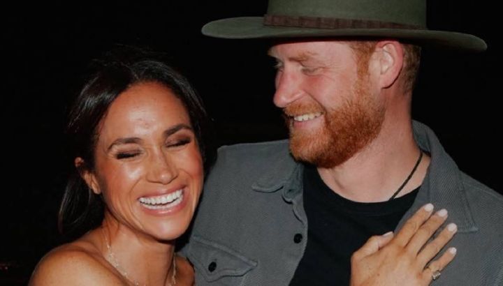 Meghan Markle publica las fotos más íntimas de su historia de amor con el Príncipe Harry