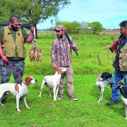 En junio anticipamos las vacaciones de invierno, cerramos una temporada de pesca y abrimos otra. También, turismo, aventura y servicios.